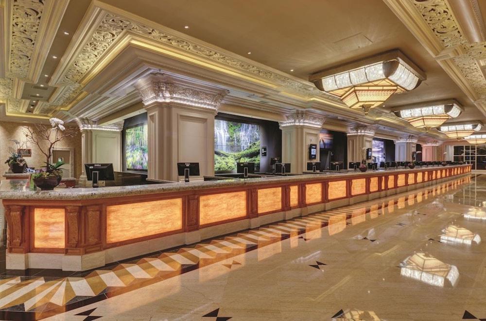 Mandalay Bay Resort And Casino By Suiteness Лас-Вегас Экстерьер фото